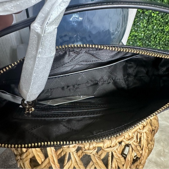 Mk shailene black gold studded pull zip nwt - Picture 10 of 15